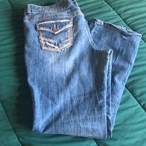 Maurices jeans